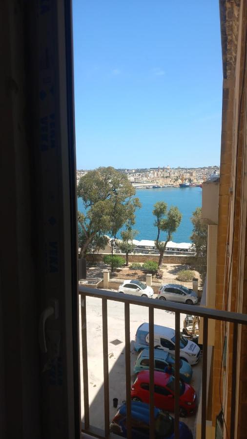 Door Nine -Townhouse With Harbour Views Villa Il-Furjana Exterior foto